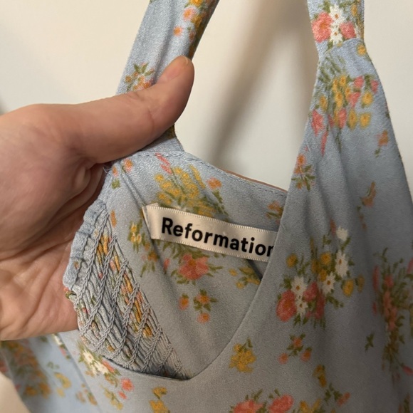 Reformation dress - size 6 - floral - Picture 3 of 3